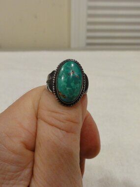 Vintage Navajo-style Rare Turquoise & Sterling Silver Ring - Size 5.75